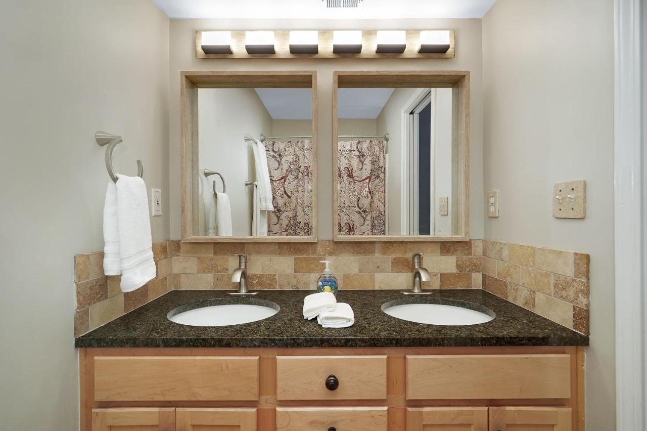 Restaurant Row Townhouse 2 King Bedrooms Louisville Exterior foto