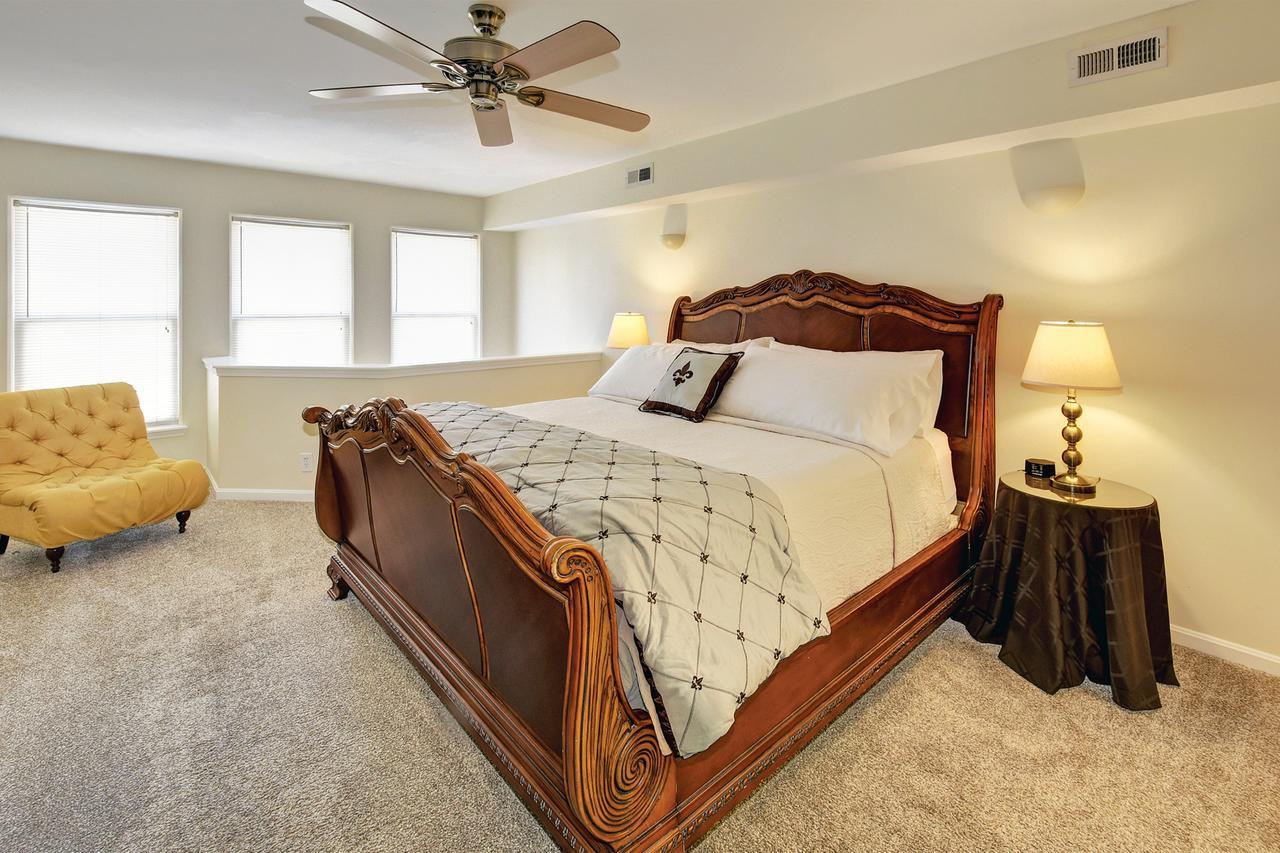 Restaurant Row Townhouse 2 King Bedrooms Louisville Exterior foto
